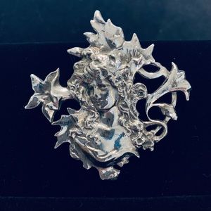 Vintage Sterling Silver pin.